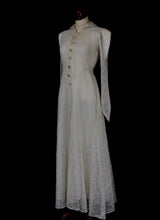 Vintage 1940s Lace Wedding Dress