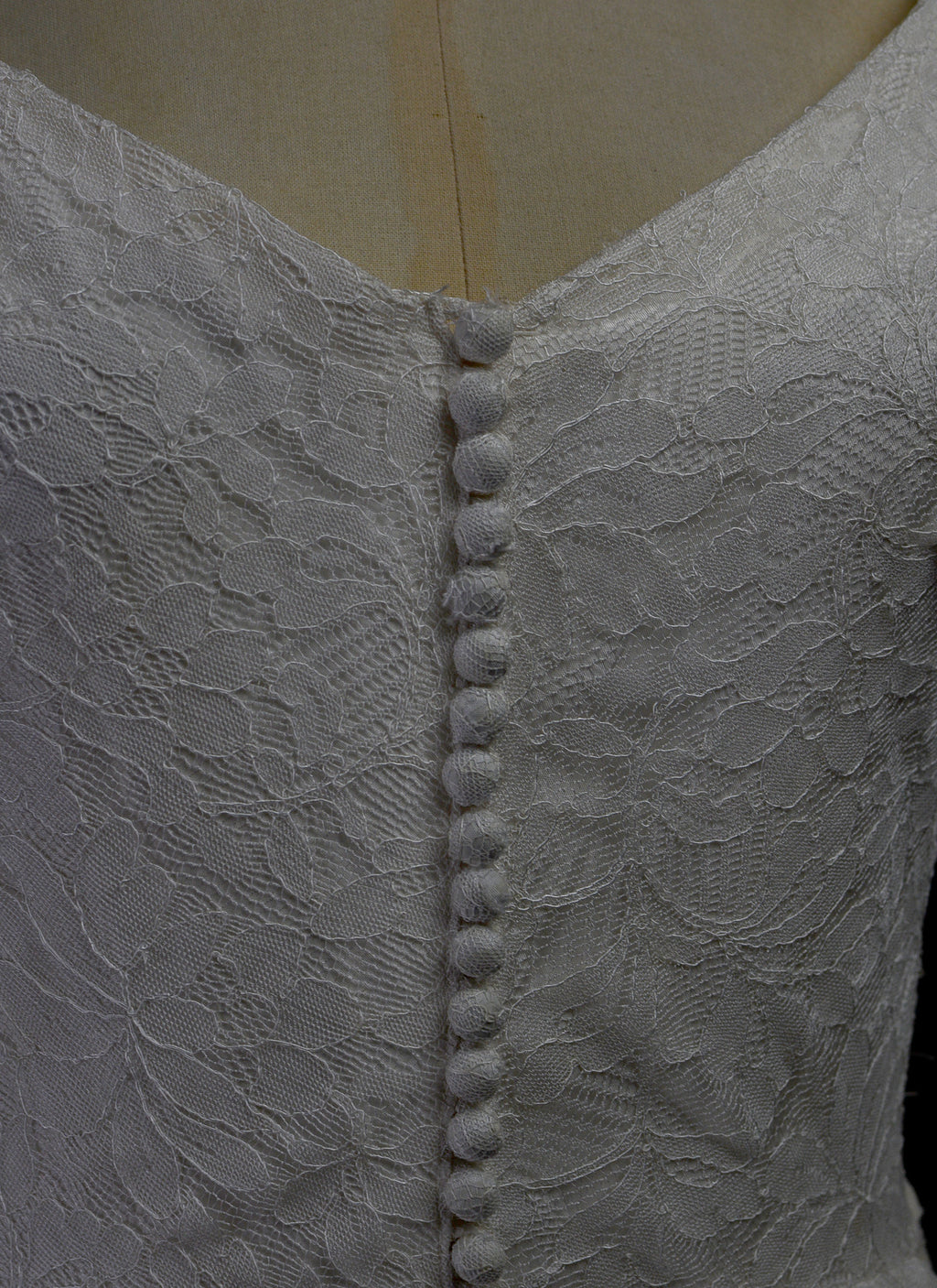 Vintage 1950s Chantilly Lace Wedding Dress