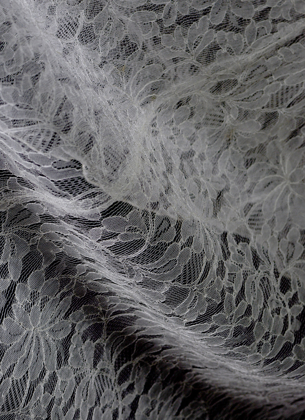 Vintage 1950s Chantilly Lace Wedding Dress