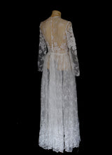 Vintage Lace Wedding Dress