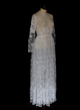 Vintage Lace Wedding Dress