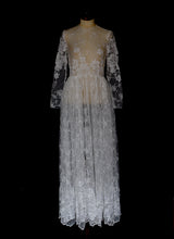 Vintage Lace Wedding Dress