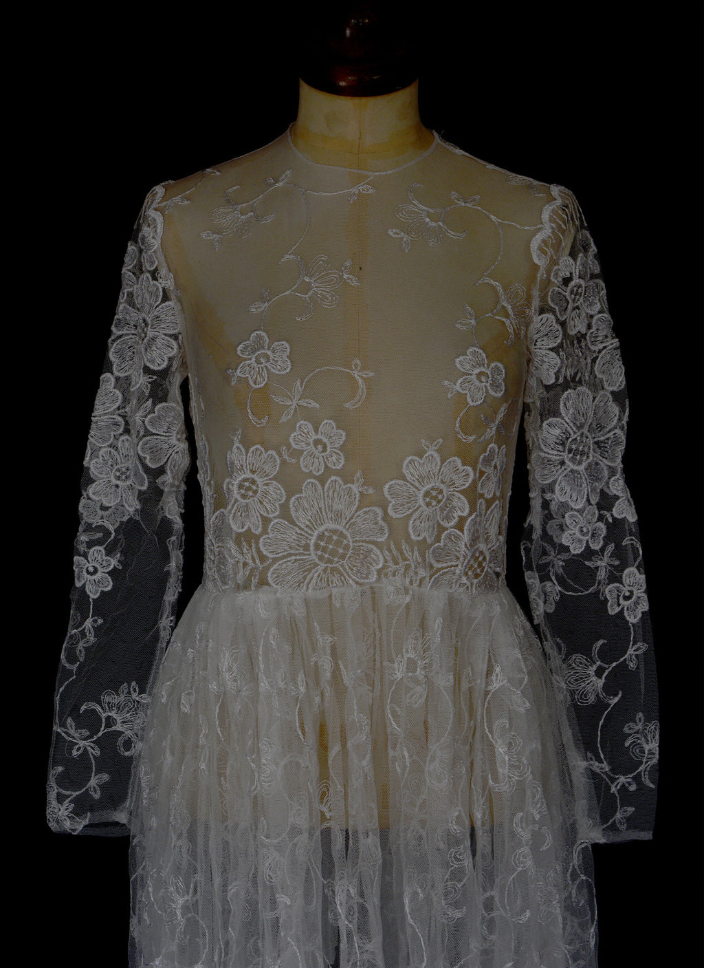 Vintage Lace Wedding Dress