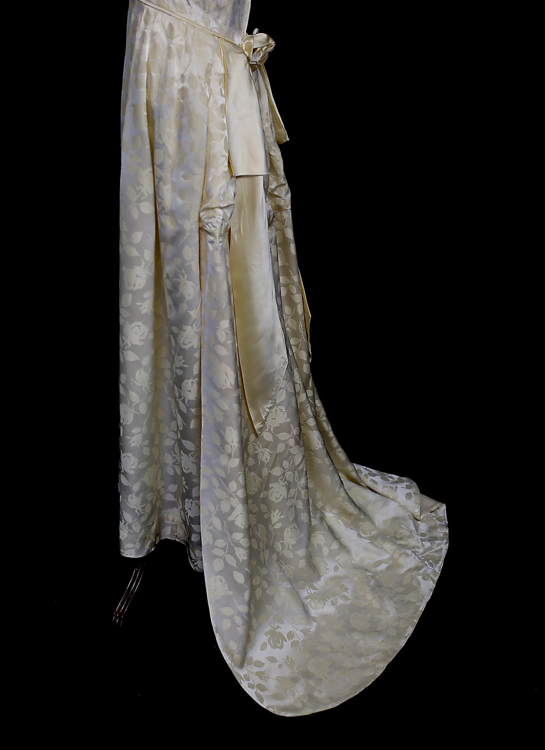 Vintage 1950s Damask Ivory Wedding Dress